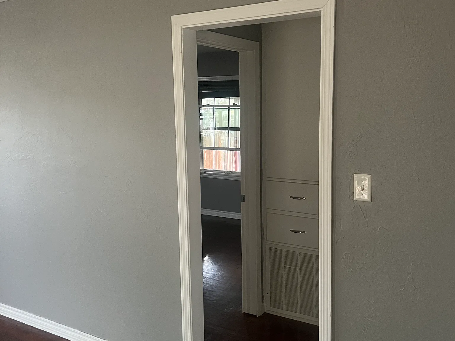 2 bed, 925 sqft, $1,100 — Photo 3