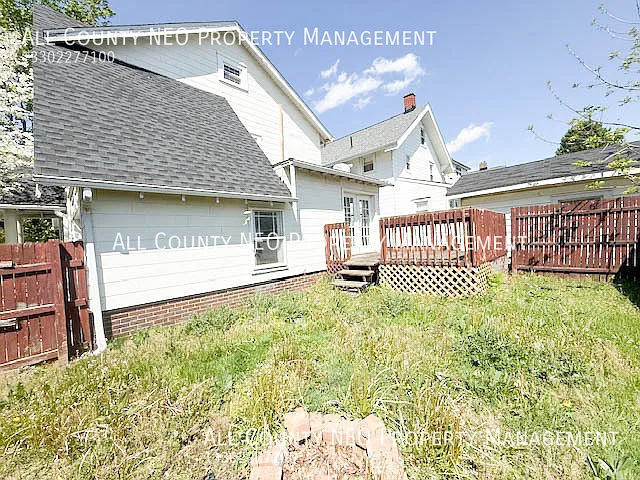 900 Roslyn Ave SW — Photo 20