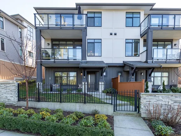 35810 McKee Rd #5, Abbotsford, BC V3G 2L6