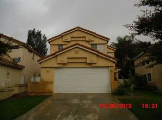 29346 Clear View Ln, Highland, CA 92346