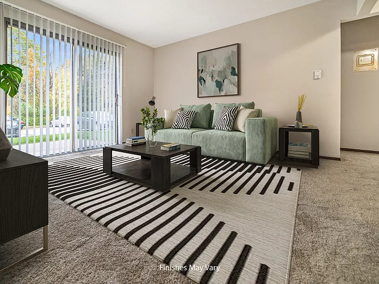 2900 W War Memorial Dr — Photo 36