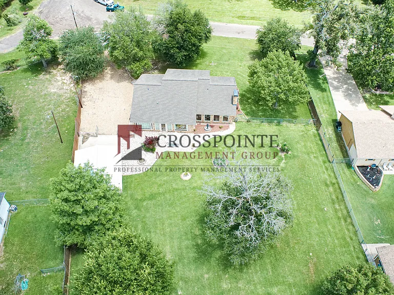 16640 Quiet Bay Dr — Photo 31