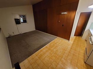 17 27th St NW APT 2, Barberton, OH 44203