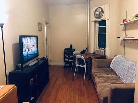 3rd image of 673 Sterling Pl APT 1L