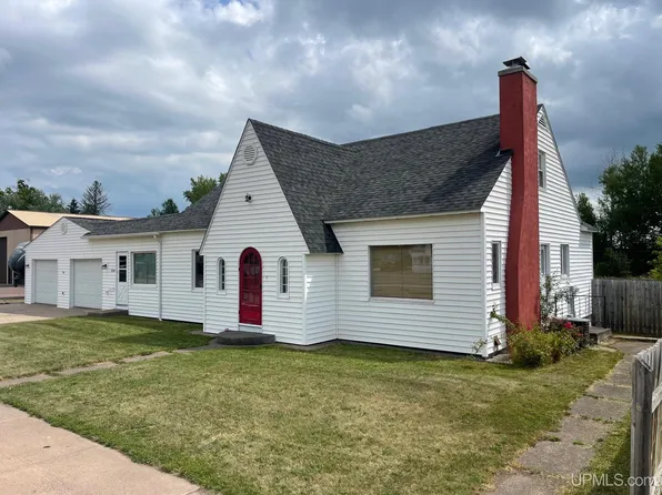 42040 Wilson Memorial Dr, Chassell, MI 49916