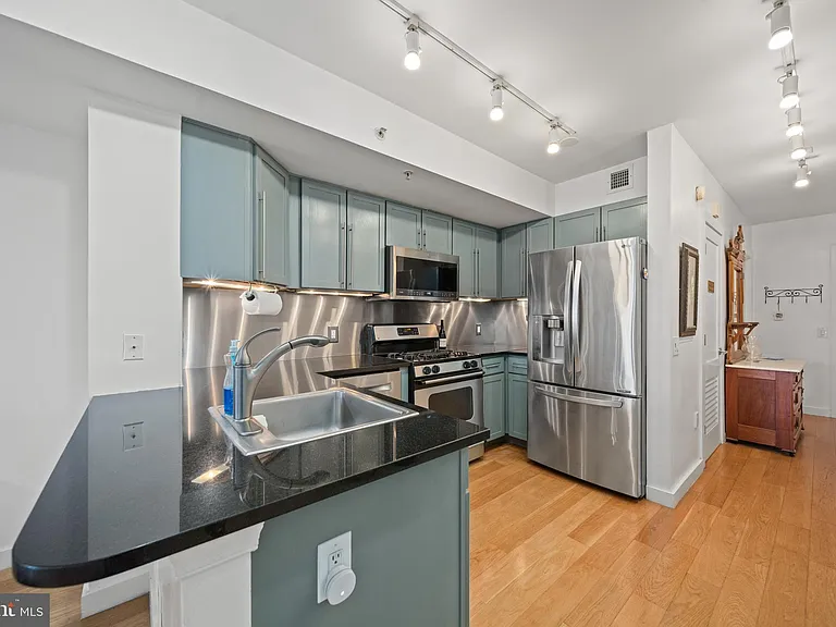 631 D St NW #1139 — Photo 4