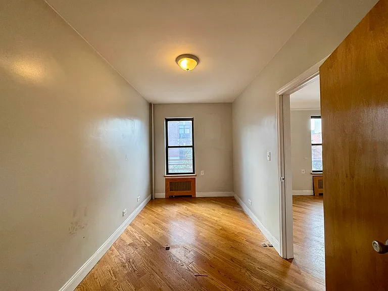 2272 1st Ave #4 — Photo 10