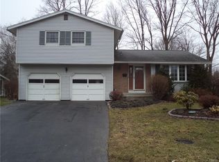 5 Hanley Rd, Liverpool, NY 13090