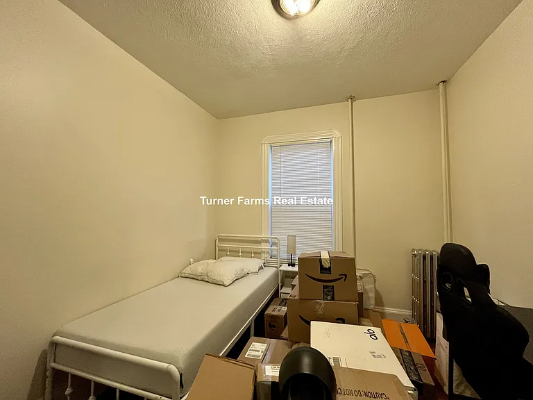 114 Thornton St #1 — Photo 15