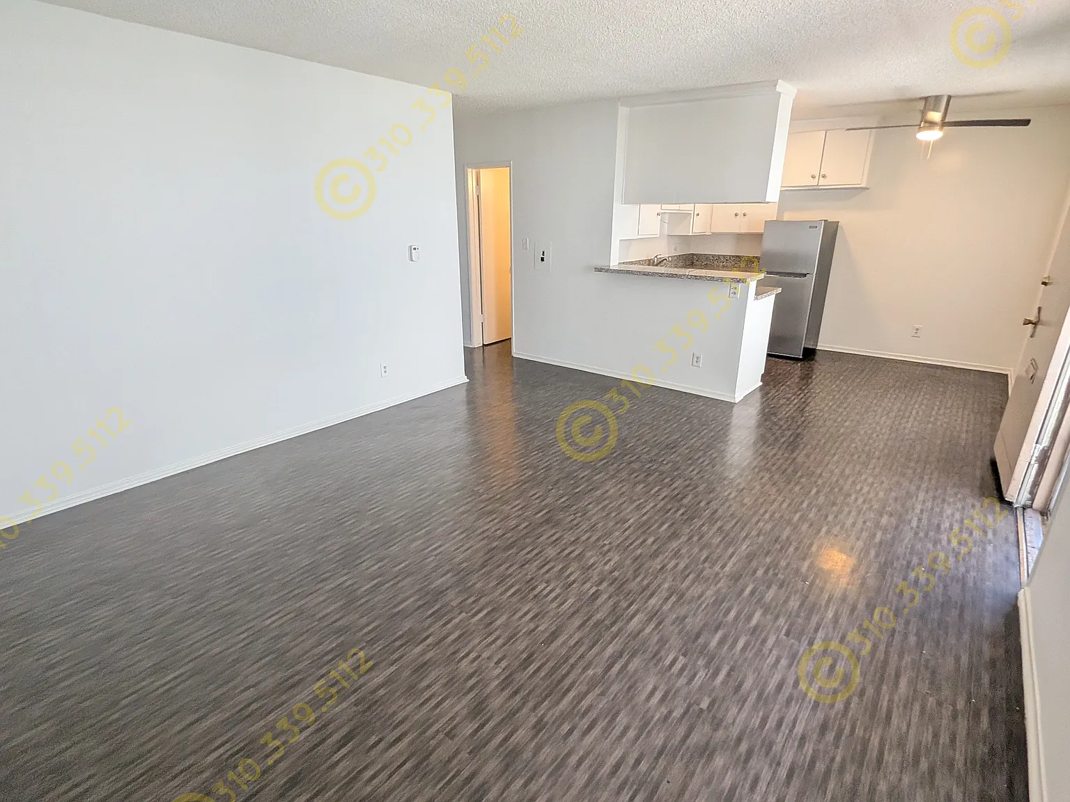 2 bed, 800 sqft, $2,440 — Photo 4