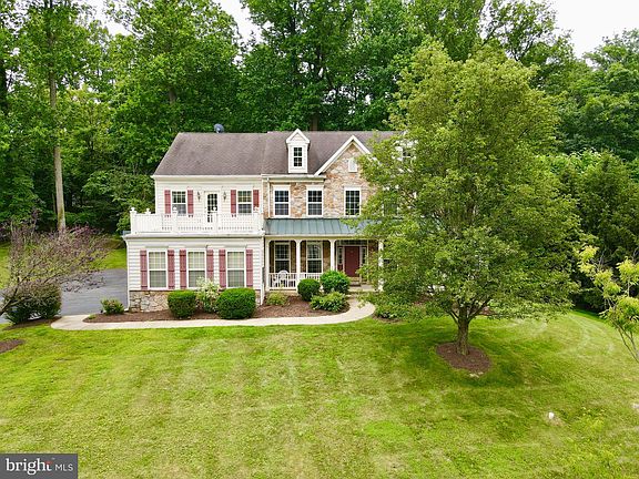 3rd image of 1363 Brookstone Dr