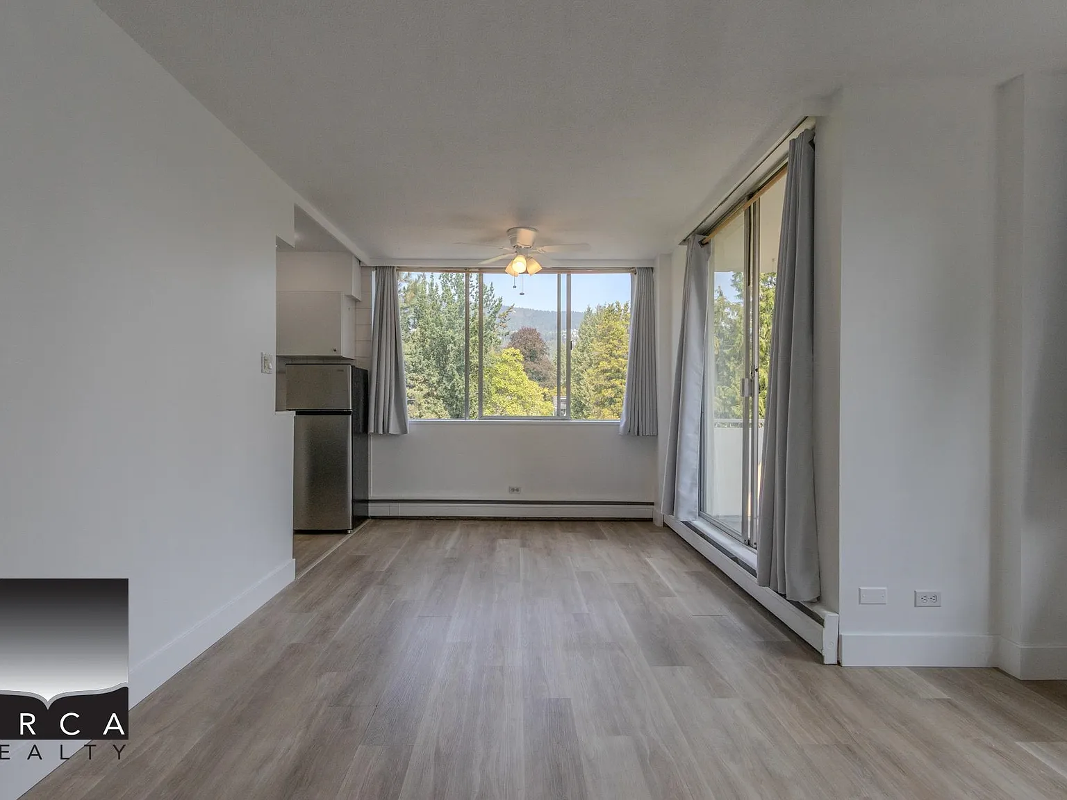 1 bed, 550 sqft, $2,300 — Photo 3