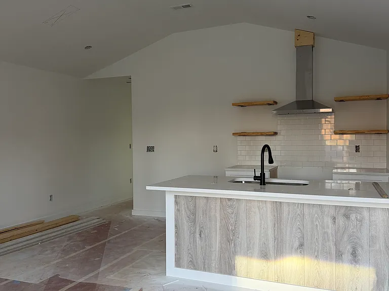 304 N Fairview Ave #A — Photo 9