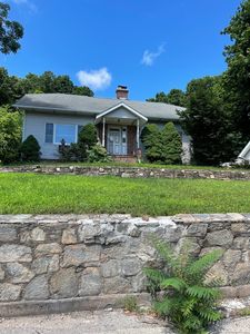 817 W Main St, New Britain, CT, 06053