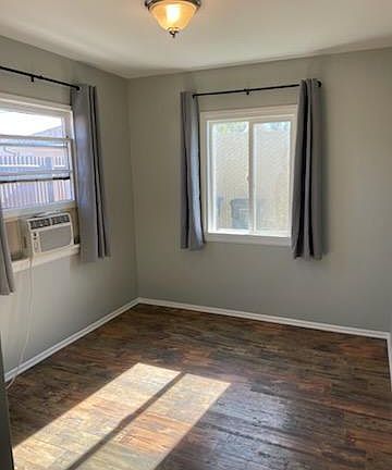 5th image of 11266 Sheldon St
