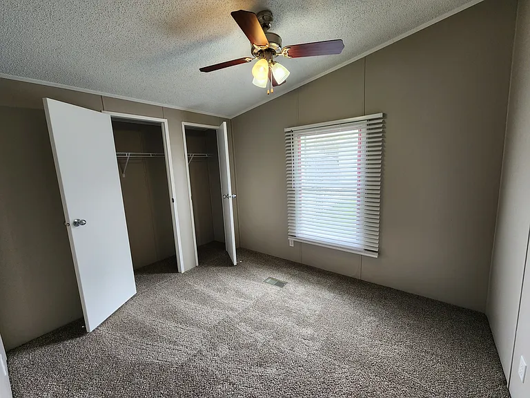 Silver Creek — Photo 23