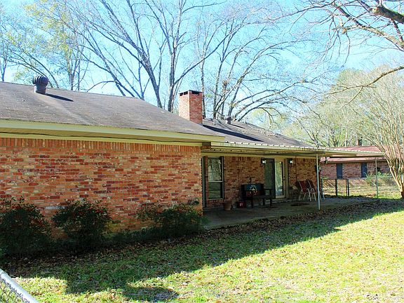 4th image of 413 Trailwood Cir