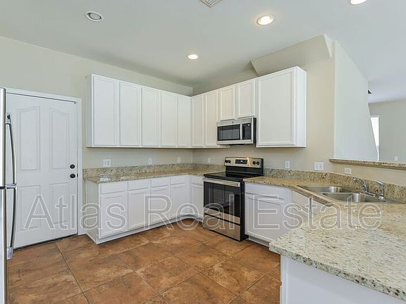 4th image of 4827 E Orchard Grass Dr