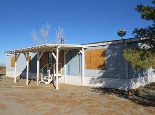 2484 Dos Palmas Rd, Pinon Hills, CA 92372
