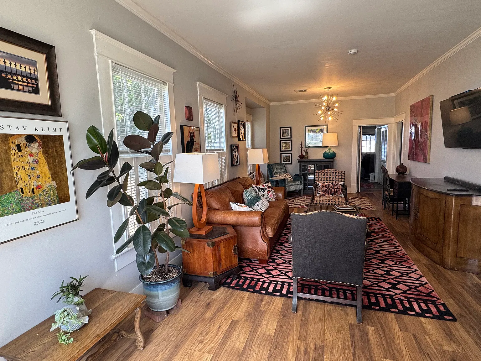 2 bed, 1950 sqft, $3,000 — Photo 3