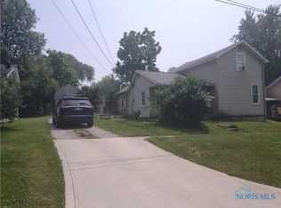 207 E Daggett St, Antwerp, OH 45813