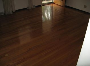 842 Riderwood Dr, Hazelwood, MO 63042