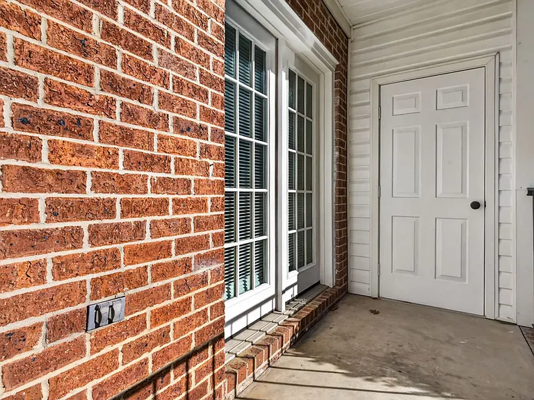 403 Wormwood Ln #H — Photo 24