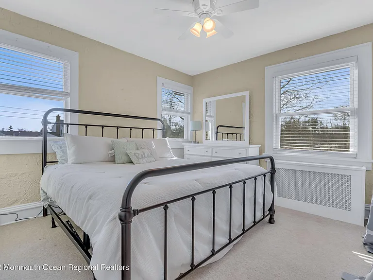 102 Dixon Ave — Photo 25