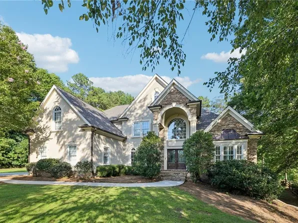 1038 Overlook Dr, Villa Rica, GA 30180