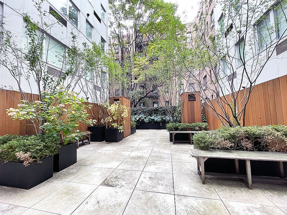 1st image of 4857 Broadway APT 7A