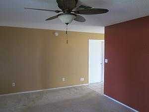 5th image of 565 Floral Dr