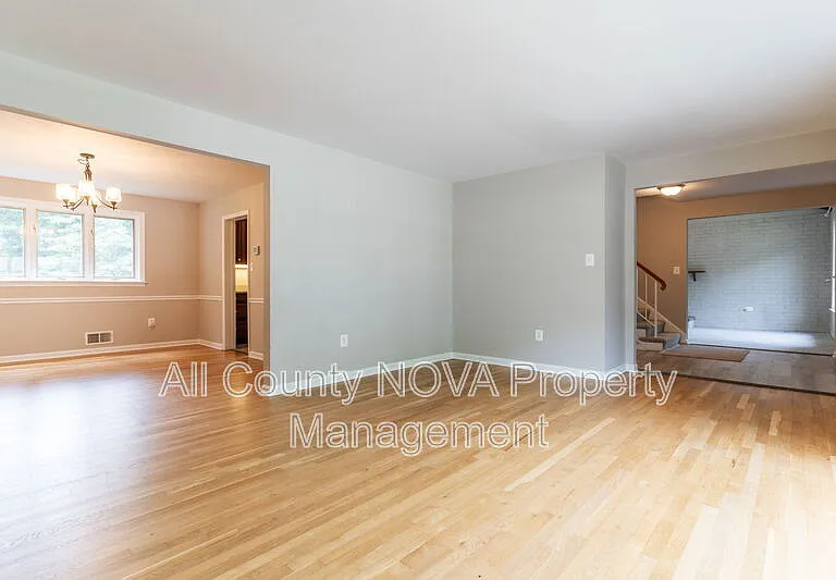 4126 Lenox Dr — Photo 15