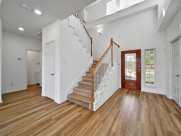 2nd image of 19918 Letchfield Hollow Dr