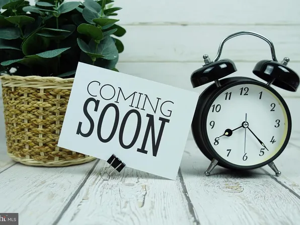 23012 S Pembrook Dr, Hollywood, MD 20636