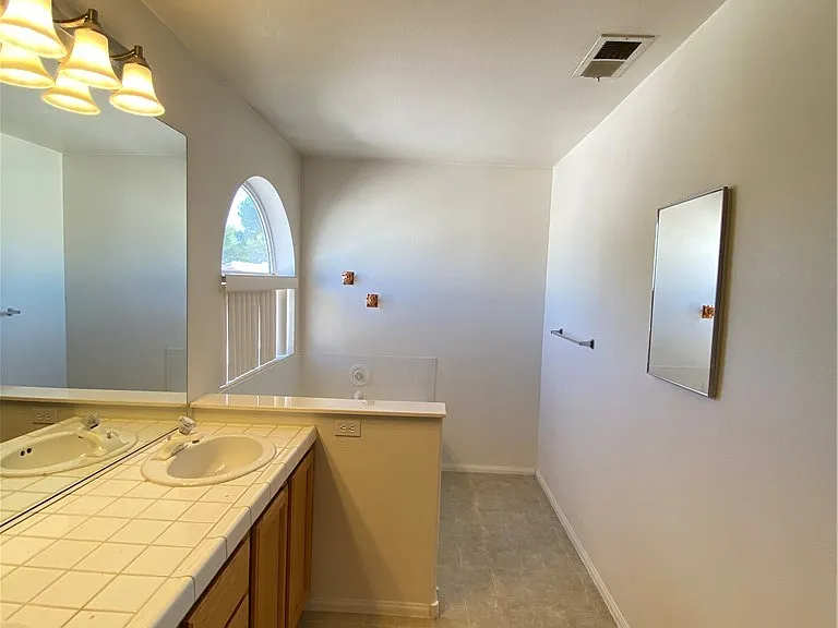 8328 Sea Glen Dr — Photo 14
