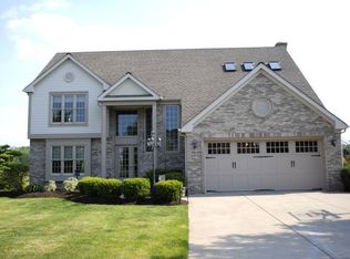 206 Meadow Ridge Ct, Mc Kees Rocks, PA 15136