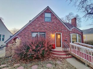 9 Tenlawns Pl, Salina, KS 67401
