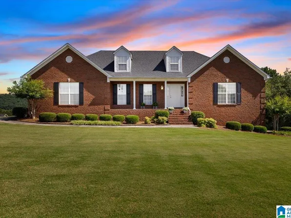 104 Greystone Dr, Oneonta, AL 35121