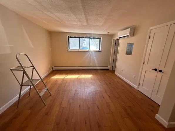 16 Walnut St #B1, Arlington, MA 02476