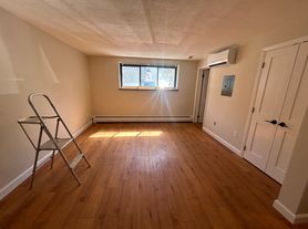 16 Walnut St, Arlington, MA