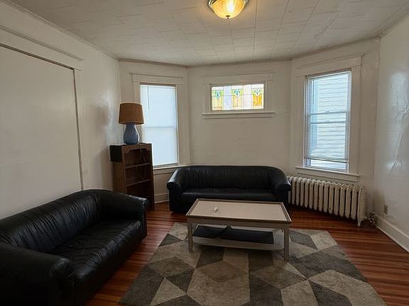 2nd image of 30 Magnolia Ter Unit 1