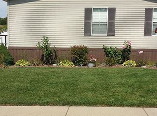 101 Hibbard St TRAILER 25, Manchester, MI 48158