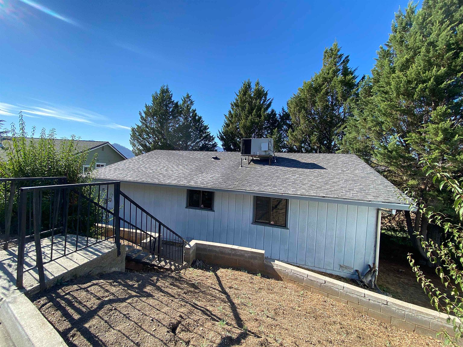 801 Sierra Vista Way APT 5, Yreka, CA 96097 Zillow