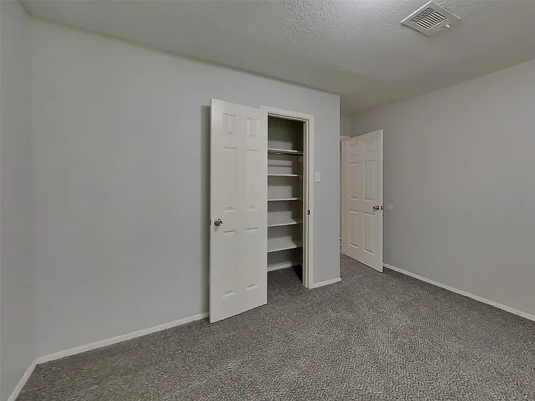 4422 Monteith Dr — Photo 12