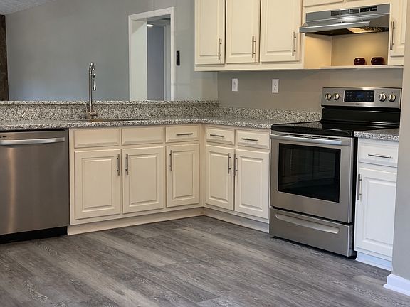 4th image of 6885 Chastain Rd