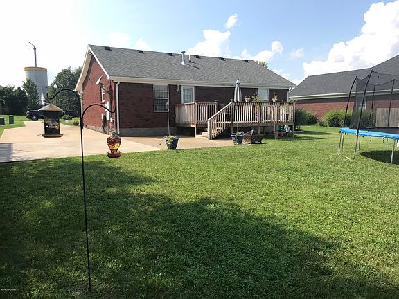 4th image of 168 Fern Way