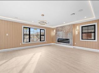 24917 147th Rd #2, Rosedale, NY 11422