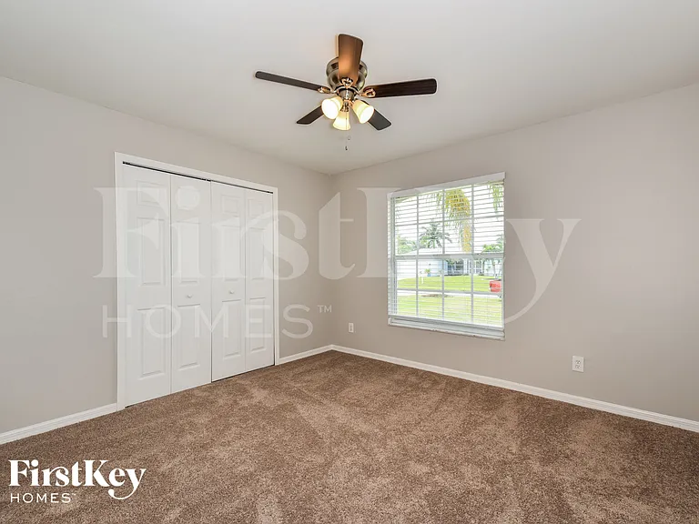 4829 SW 24th Ave — Photo 12