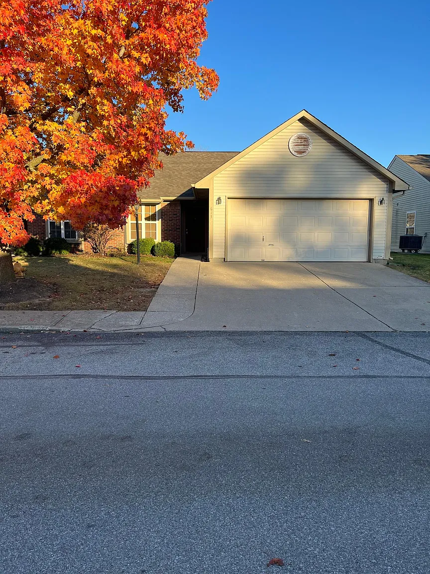 613 Woodberry Dr photo 1