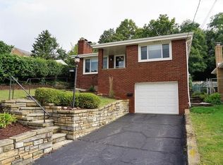 220 Kaufmann Ave, Brentwood, PA 15227